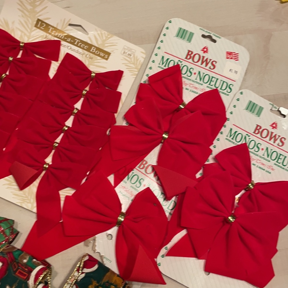 Christmas Bows & Ribbon Lot - Picture 2 of 8